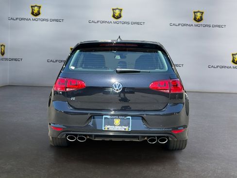 Used 2017 Volkswagen Golf R image 6