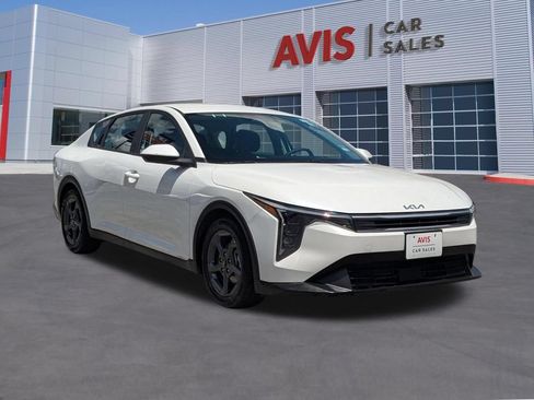 Used 2025 Kia K4 FWD image 9