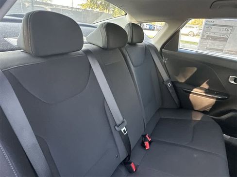 New 2026 Kia K4 LXS image 26