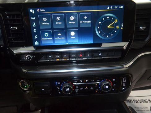 Used 2024 Chevrolet Silverado 1500 High Country image 25