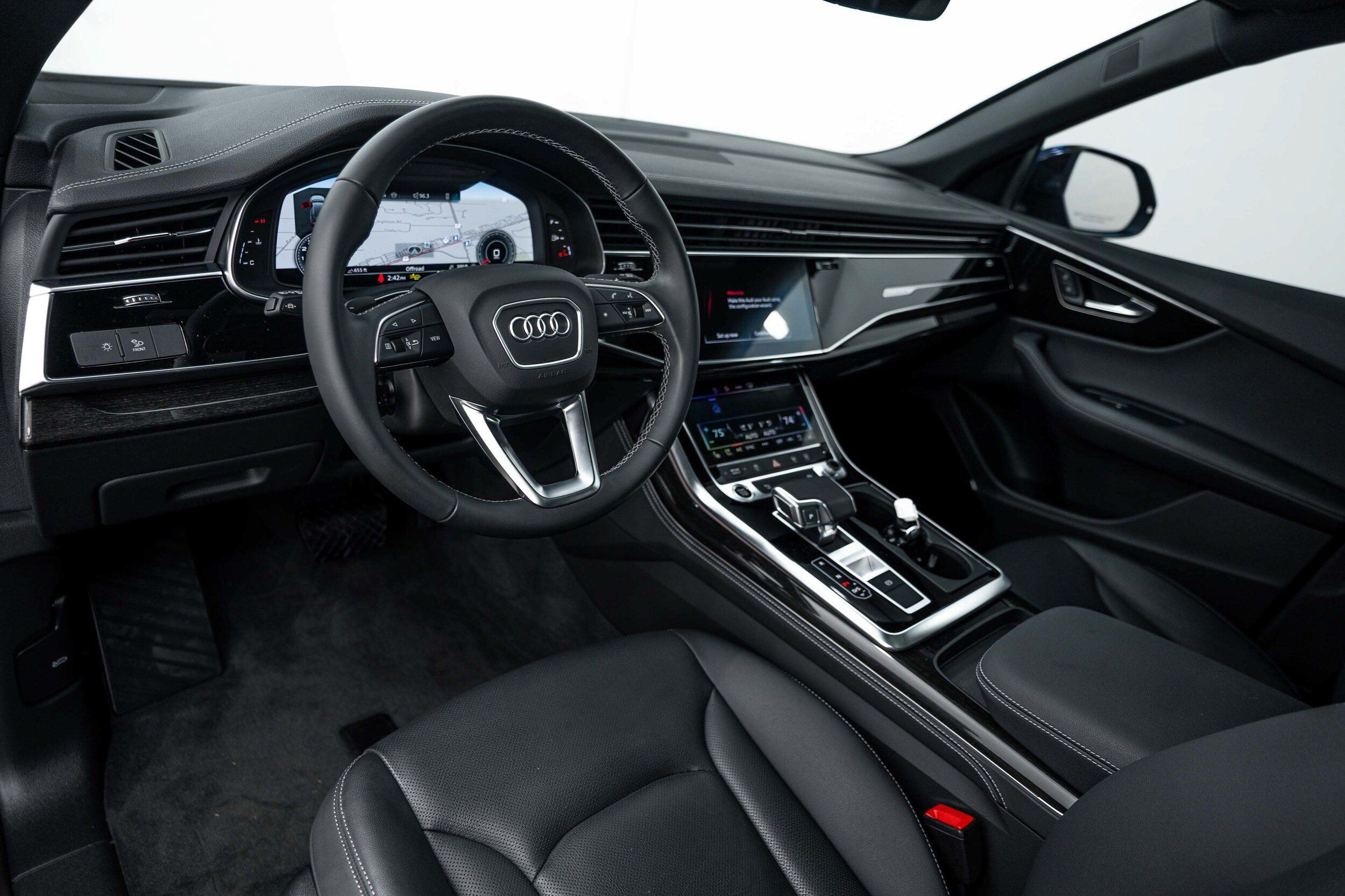 Certified 2025 Audi Q8 Premium Plus w/ Premium Plus Package AWD/4WD image 9