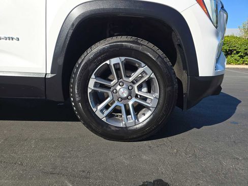 Used 2025 GMC Terrain Elevation image 9