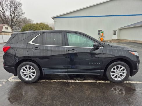 Used 2020 Chevrolet Equinox LT w/ Driver Convenience Package image 4