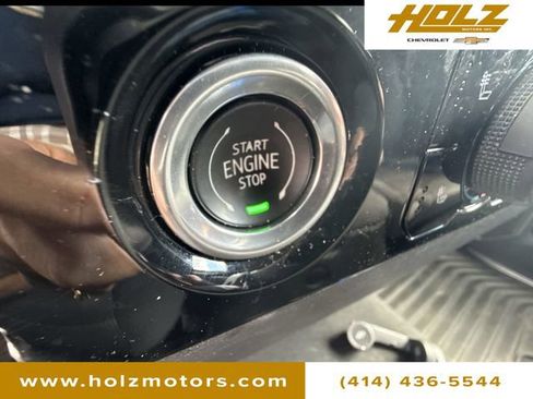 Certified 2022 Chevrolet Silverado 1500 RST image 17