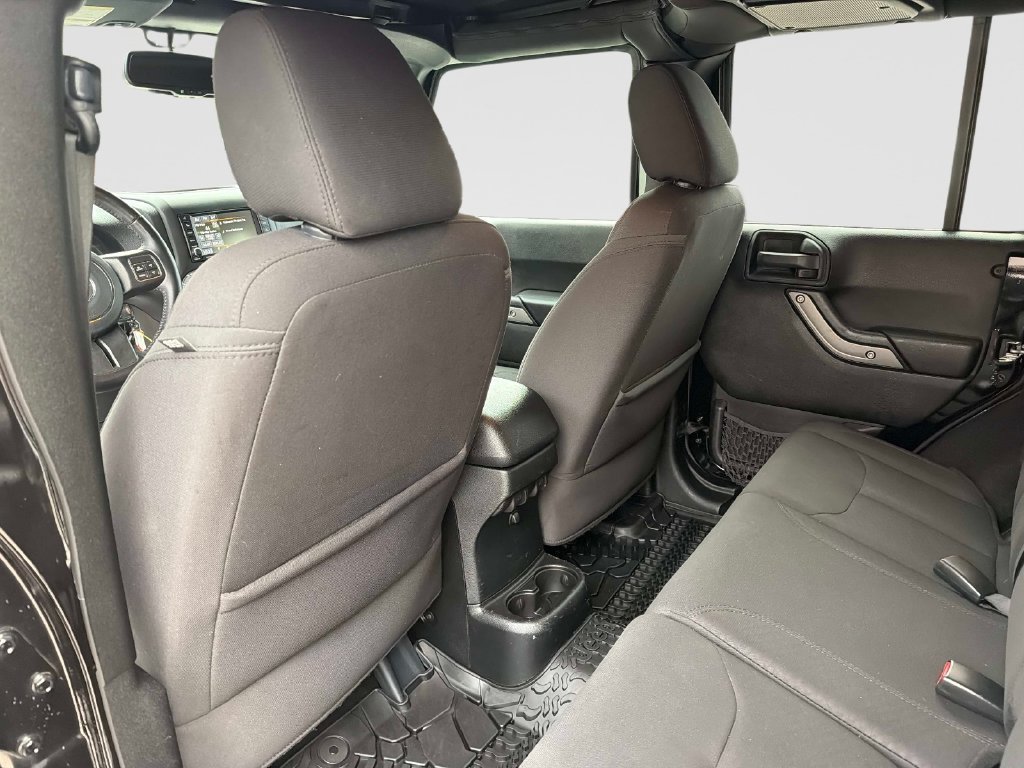 Used 2018 Jeep Wrangler Unlimited Sport S AWD/4WD image 15