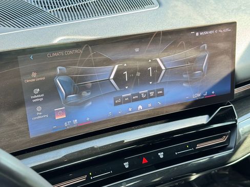 Certified 2024 BMW 530i xDrive AWD/4WD image 13