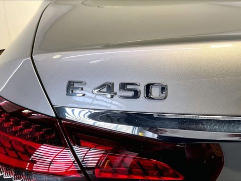 Used 2022 Mercedes-Benz E 450 4MATIC Sedan image 33