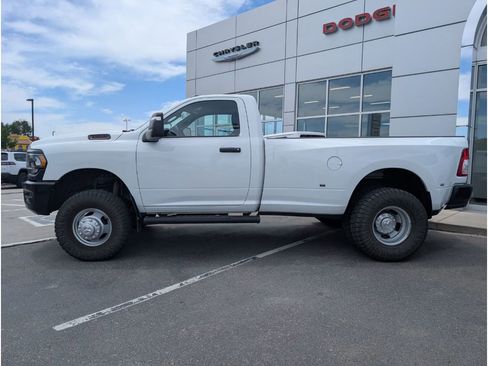 Used 2023 RAM 3500 Tradesman AWD/4WD image 9