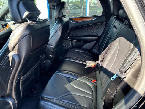 Used 2017 Lincoln MKC Reserve image 12