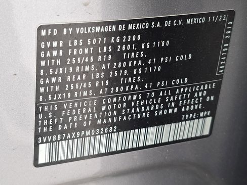 Certified 2023 Volkswagen Tiguan SE R-Line image 35