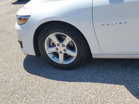 Used 2024 Chevrolet Malibu LS w/ Driver Confidence Package FWD image 8