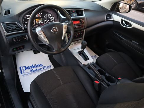 Used 2015 Nissan Sentra S image 20
