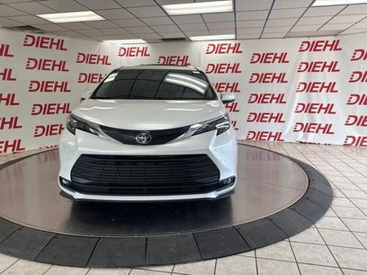 Used 2025 Toyota Sienna XLE w/ XLE Plus Package