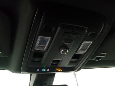 Used 2022 Chevrolet Tahoe Z71 AWD/4WD image 27
