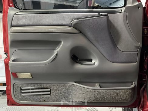 Used 1997 Ford F250 4x4 Crew Cab Heavy Duty image 35