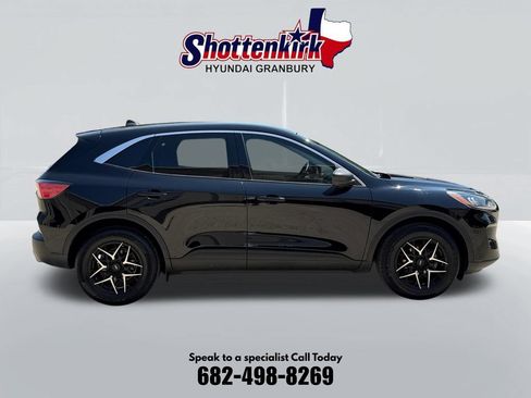 Used 2022 Ford Escape SE w/ Convenience Package FWD image 5
