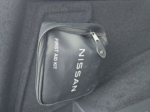 Used 2025 Nissan Rogue SV image 21