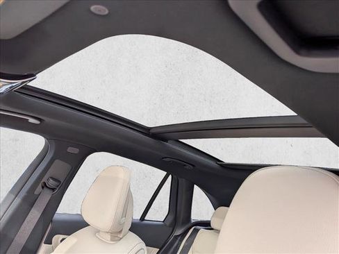 New 2026 Mercedes-Benz GLC 300 4MATIC image 15