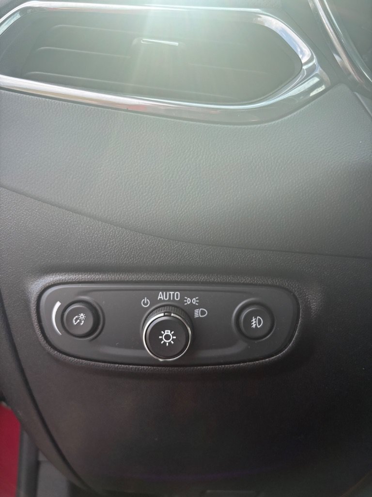Used 2019 Chevrolet Equinox Premier AWD/4WD image 12