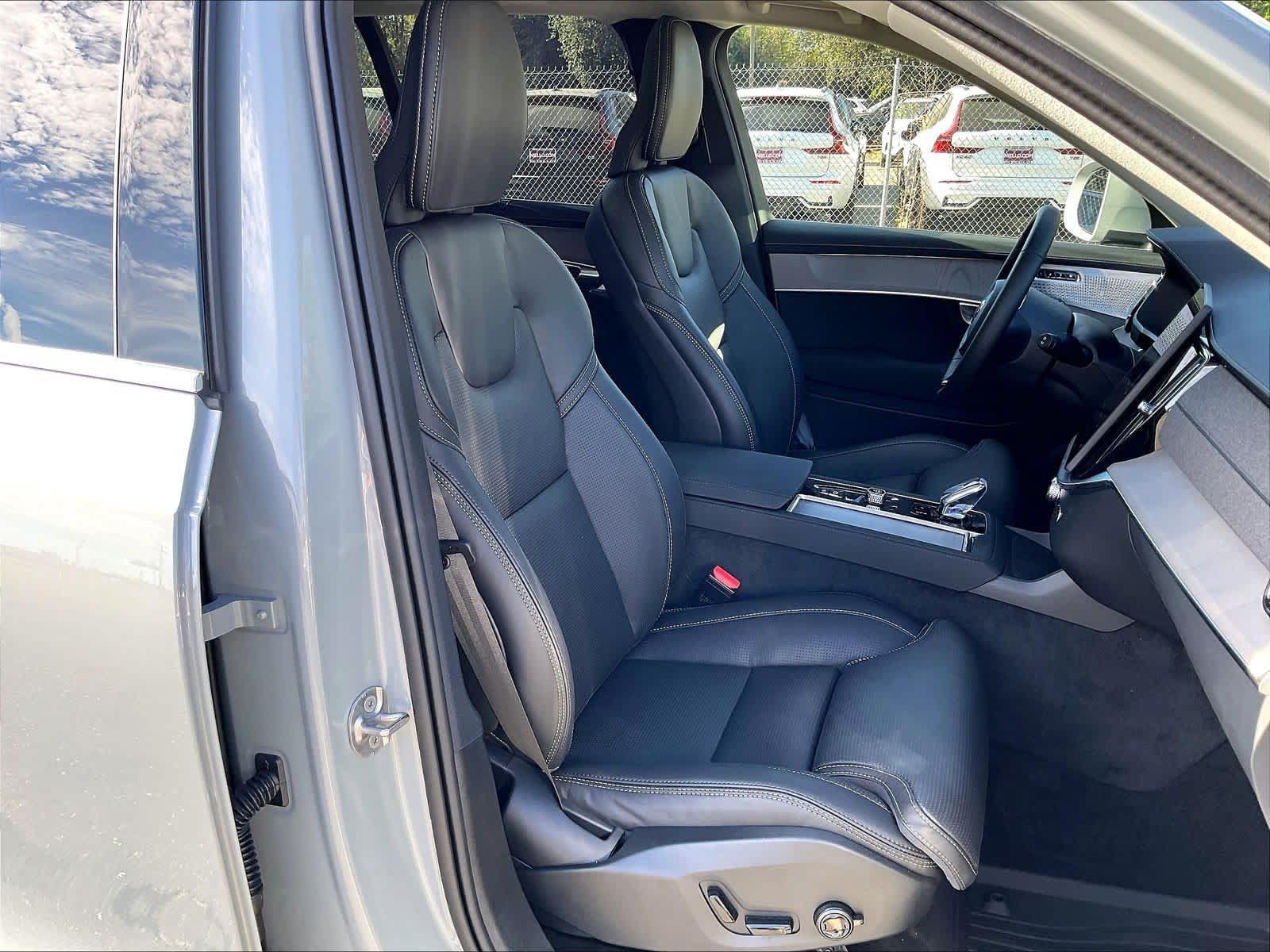 New 2026 Volvo XC90 T8 Ultra w/ Protection Package AWD/4WD image 32