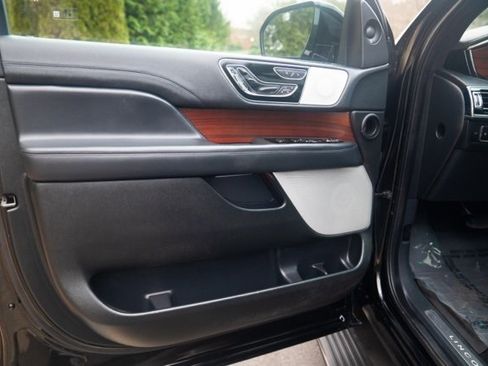 Used 2023 Lincoln Navigator Reserve w/ Equipment Group 201A image 35