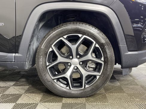 Used 2024 Jeep Compass Limited image 7