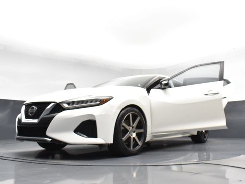 Used 2020 Nissan Maxima 3.5 SV w/ Floor Mat Group FWD image 31