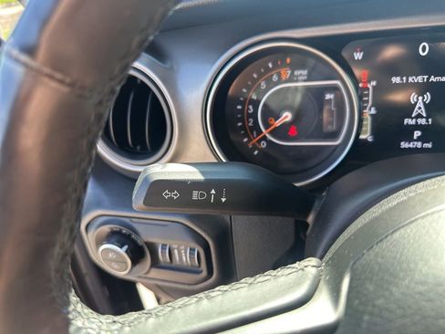 Used 2022 Jeep Gladiator Willys image 31