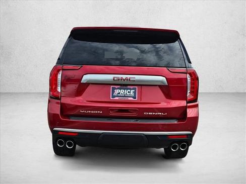 Used 2022 GMC Yukon Denali w/ Denali Premium Package AWD/4WD image 8