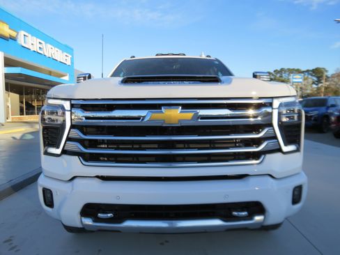 New 2026 Chevrolet Silverado 2500 High Country w/ High Country Premium Package image 9