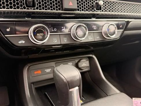 Used 2024 Honda Civic Touring image 17