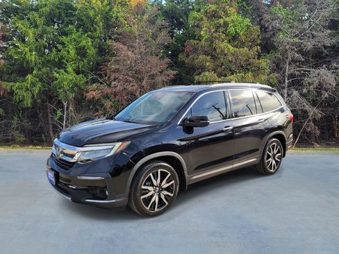 Used 2020 Honda Pilot Touring image 1
