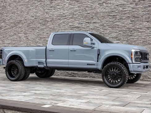 Used 2026 Ford F450 Platinum image 11