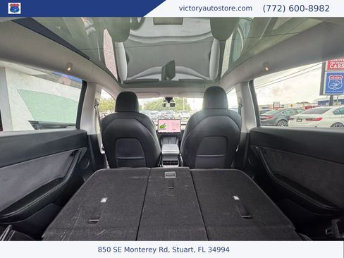 Used 2022 Tesla Model Y Performance AWD/4WD image 17