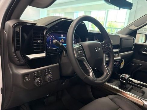 New 2026 Chevrolet Silverado 1500 LT Trail Boss w/ LT Trail Boss Premium Package AWD/4WD image 15