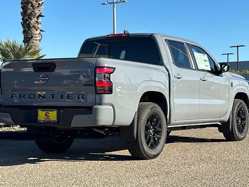 New 2026 Nissan Frontier SV w/ SV Convenience Package image 5