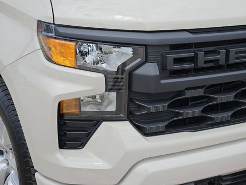New 2026 Chevrolet Silverado 1500 Custom RWD image 9