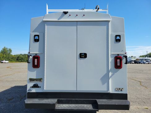 New 2025 GMC Savana 3500 w/ Power Convenience Package image 6