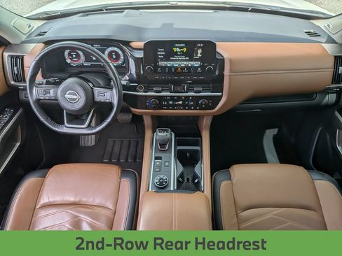 Used 2024 Nissan Pathfinder Platinum AWD/4WD image 29
