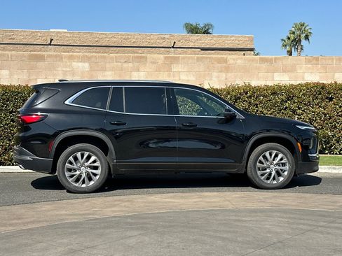 New 2026 Buick Enclave Preferred image 3