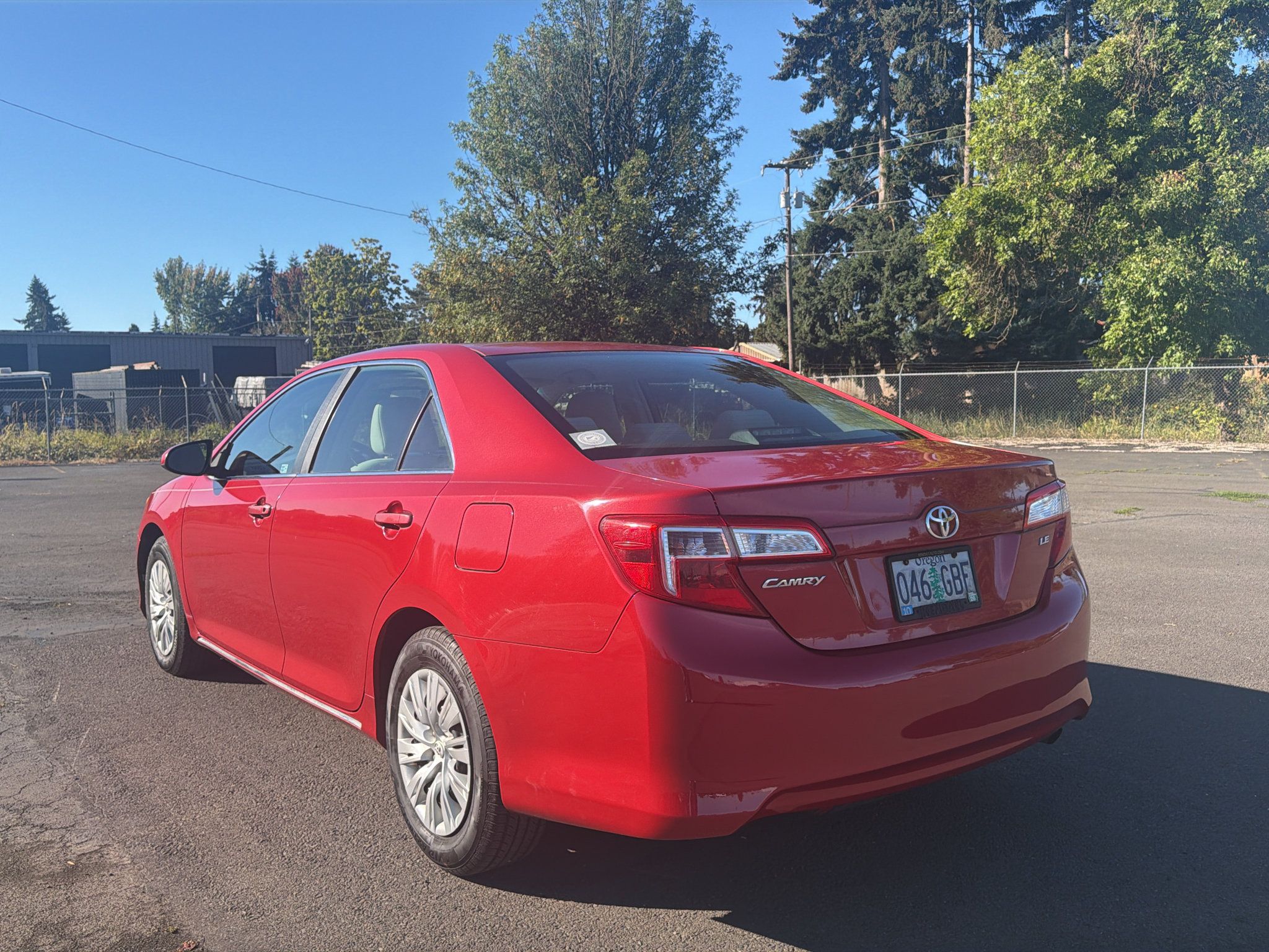 Used 2012 Toyota Camry LE FWD image 6