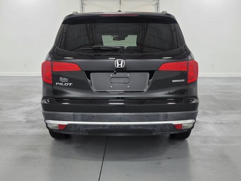 Used 2018 Honda Pilot Touring image 8