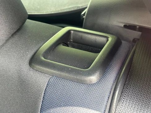 Used 2021 Toyota C-HR XLE FWD image 27