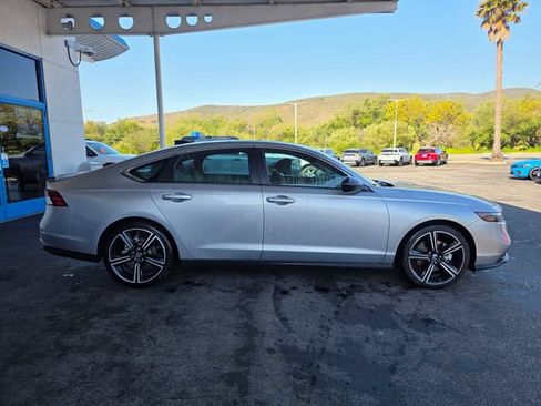 Used 2024 Honda Accord Sport image 9