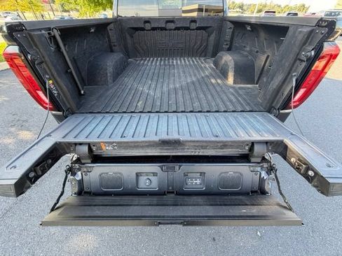 Used 2025 GMC Sierra 1500 Denali Ultimate AWD/4WD image 7
