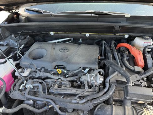 Used 2023 Toyota Venza Limited AWD/4WD image 24
