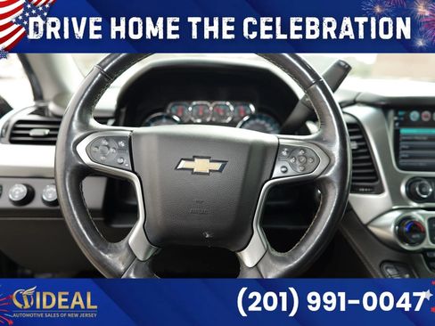 Used 2018 Chevrolet Suburban Premier AWD/4WD image 19
