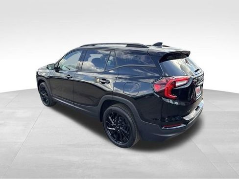 Used 2024 GMC Terrain SLT w/ Elevation Edition AWD/4WD image 7