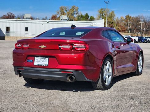 Used 2023 Chevrolet Camaro LT image 5