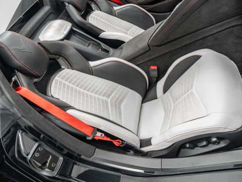 Used 2023 Chevrolet Corvette Stingray Premium Conv w/ Z51 Performance Package RWD image 26